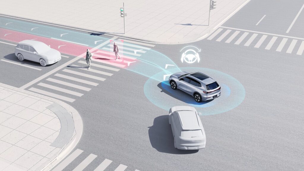 GEELY M AUTOMOCIÓN - E5 - ASISTENTE DE MANIOBRA DE EMERGENCIA