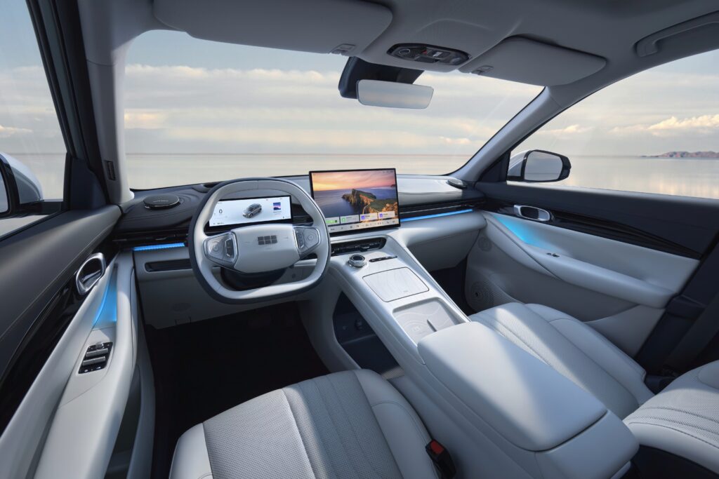 GEELY M AUTOMOCIÓN - COCHES CONECTADOS