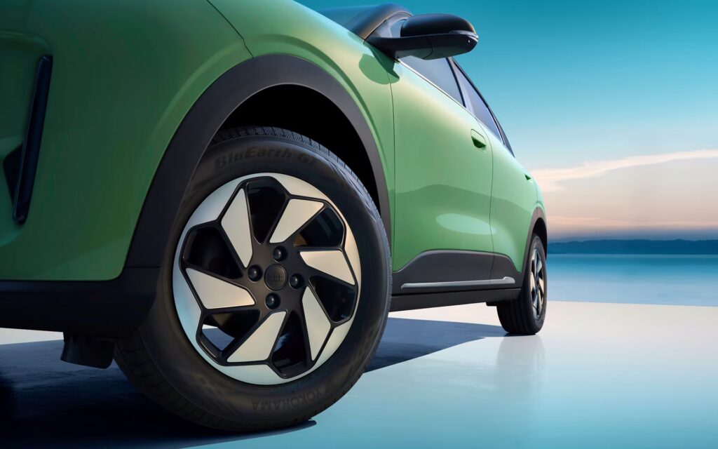 GEELY M AUTOMOCIÓN - GEELY E2 - detalles